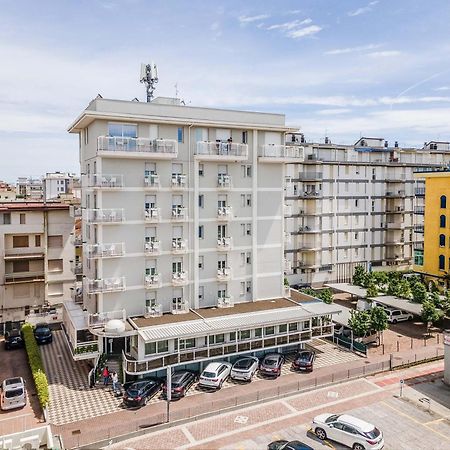 Hotel Gardenia Lido di Jesolo Esterno foto
