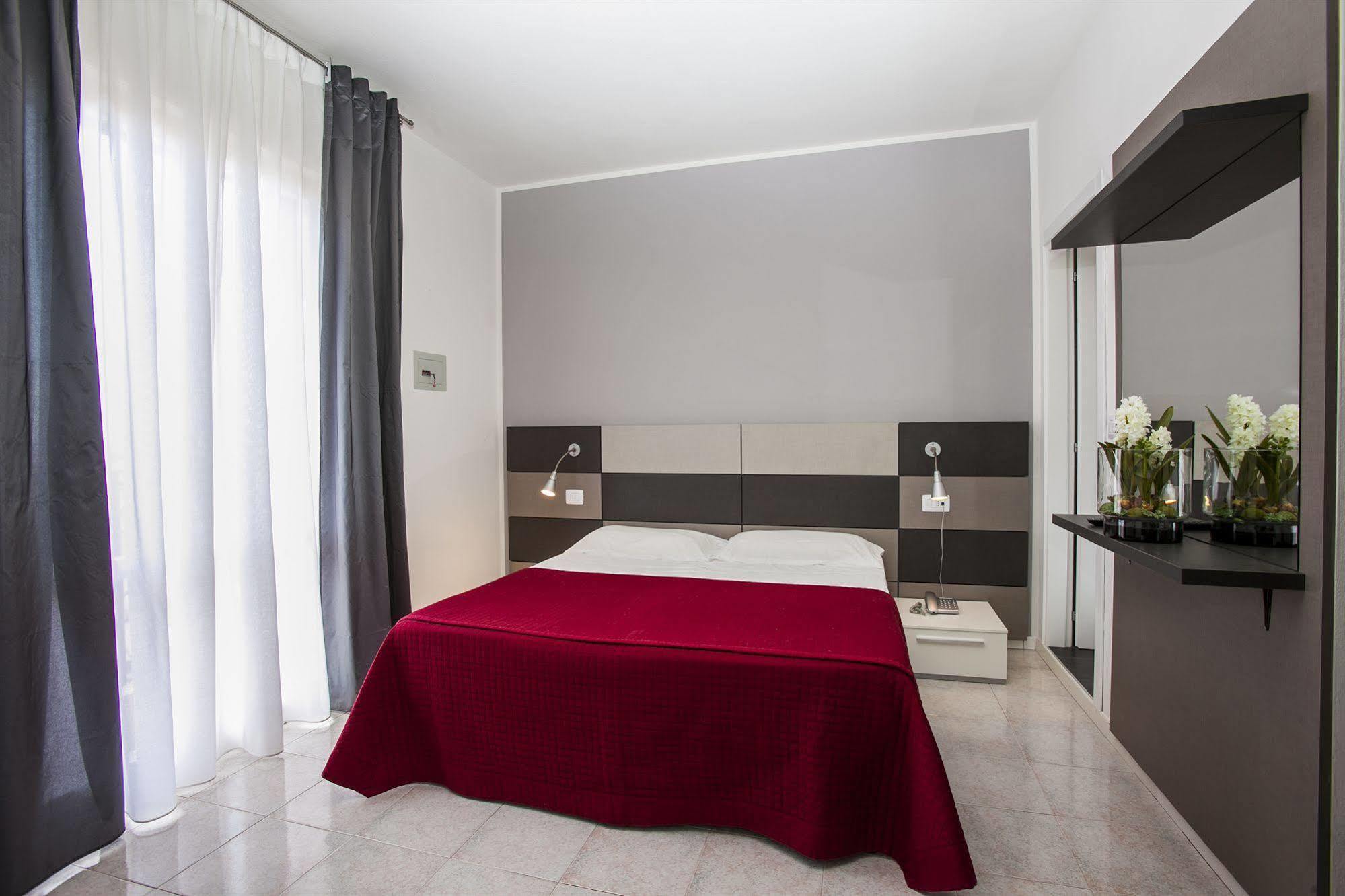 Hotel Gardenia Lido di Jesolo Esterno foto
