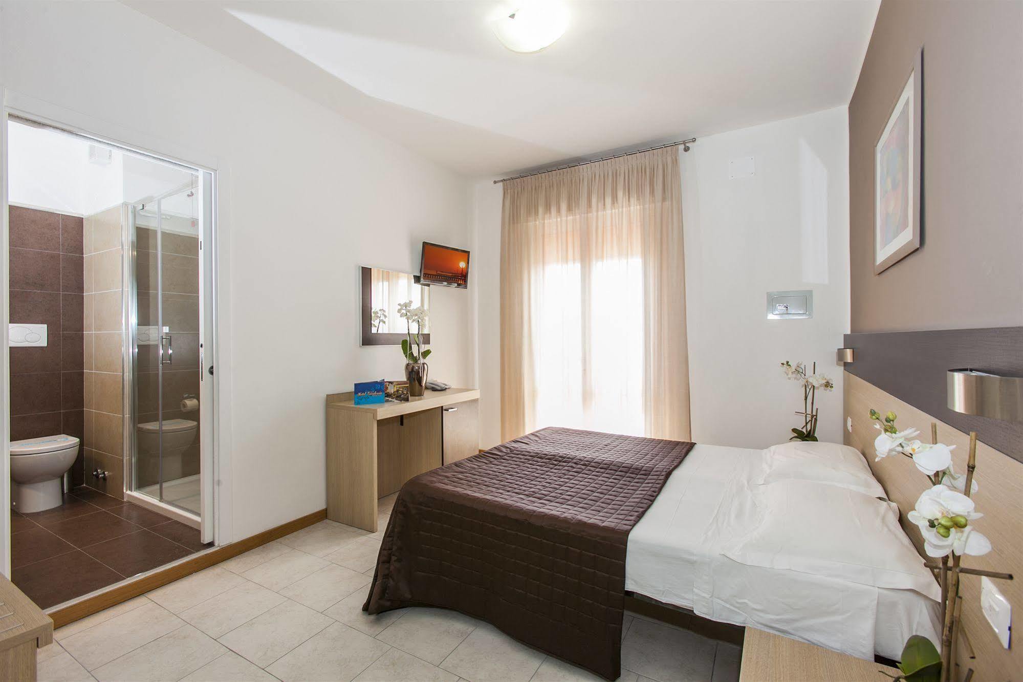 Hotel Gardenia Lido di Jesolo Esterno foto